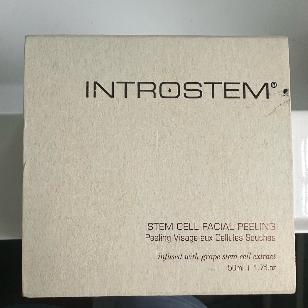 NWT Introstem Facial Peel